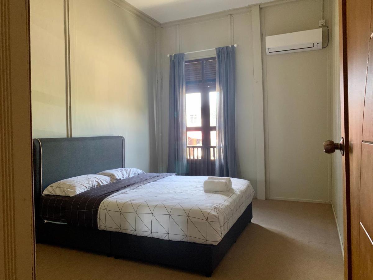 Sarah Guesthouse Kuala Terengganu Bagian luar foto